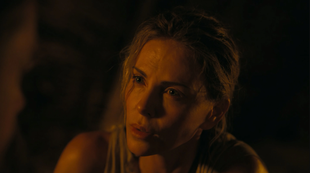 Charlize Theron em cena de A Odisseia, filme de Christopher Nolan