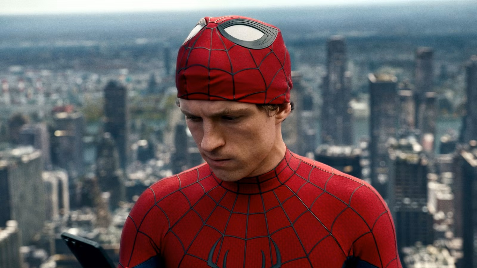 Novo filme de Homem-Aranha registra a segunda maior abertura de bilheteria da história